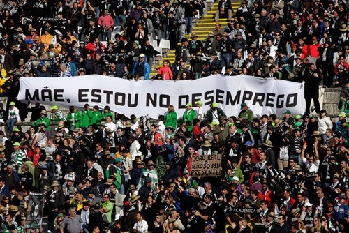 Faixa-MaeEstouNoDesemprego.jpg Faixa-MaeEstouNoDesemprego.jpg