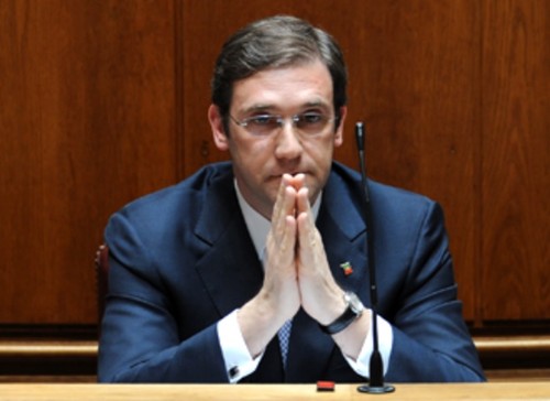 PedroPassosCoelhoComMaosJuntas2.jpg