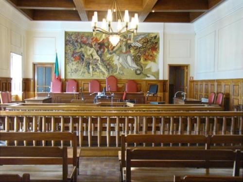 Sobre os tribunais de júri