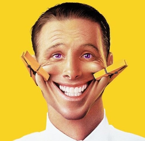SorrisoComMolas.jpg SorrisoComMolas.jpg