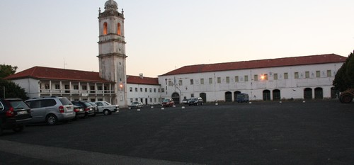 TJ-Santarem=PJ2(AntigaEscolaPraticaCvalaria).jpg
