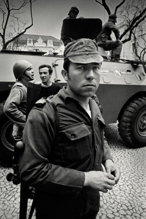25Abril-SalgueiroMaia.jpg