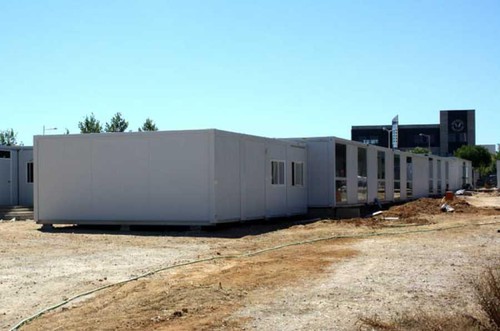 Tribunal de Faro em Contentores