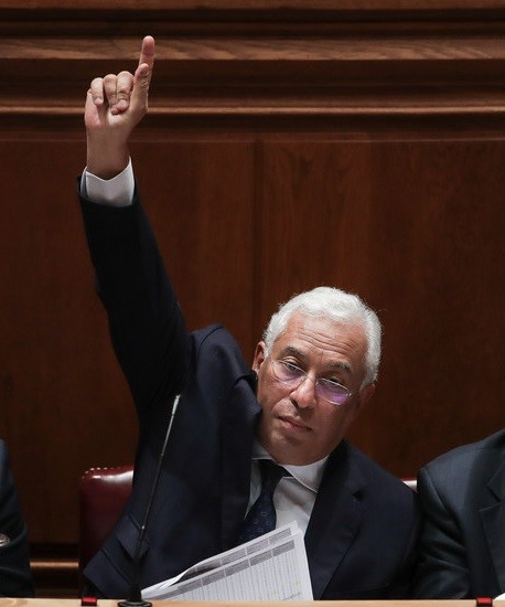 “E os gajos, cobardes, não fizeram”