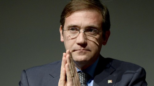 PedroPassosCoelhoComMaosJuntas3.jpg