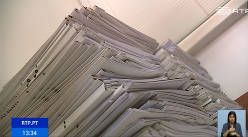 ProcessosAmontoados3-RTP.jpg ProcessosAmontoados3-RTP.jpg