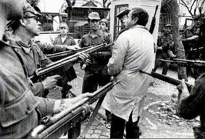25Abril-Espingardas.jpg