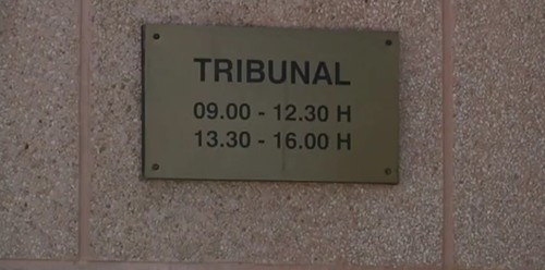 PlacaHorarioFuncionamentoTribunal.jpg PlacaHorarioFuncionamentoTribunal.jpg