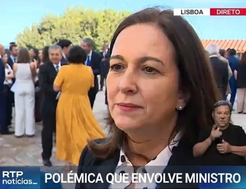 Ministra acha que deve haver limites na informação