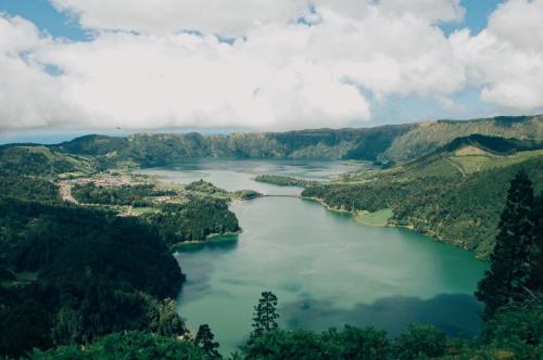 Lagoa das Sete Cidades.JPG