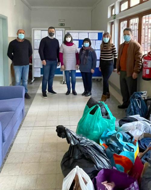 Entrega de roupas .jpg Entrega de roupas .jpg