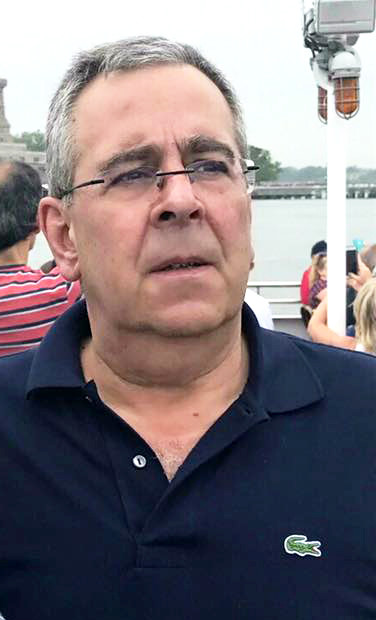 F carvalho.jpg