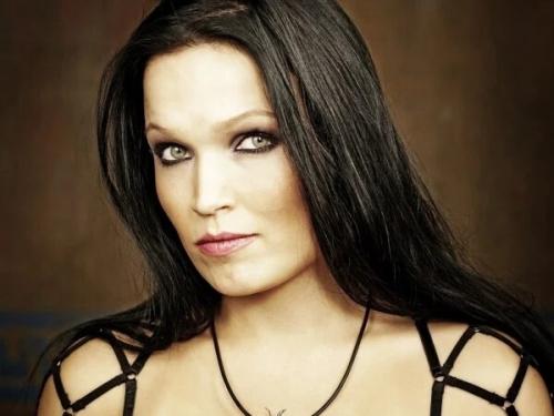 Tarja-Turunen1-600x450.jpg