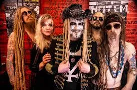 Os KING SATAN transformam "(You Drive Me) Crazy" de Britney Spears em metal industrial