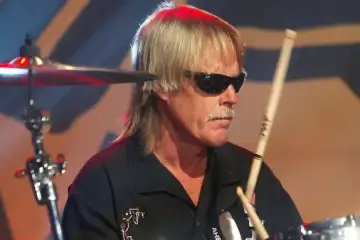Frank Beard, baterista dos ZZ Top, morre aos 77 anos