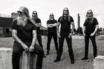 Amon Amarth lança single/vídeo de estreia "Eight Legs of Thunder"