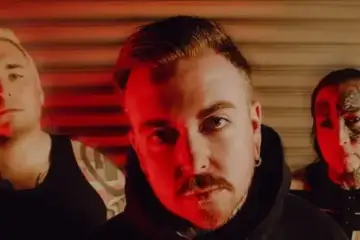 SALTWOUND lançam novo single e videoclipe. "Pound of Flesh" com participação de Ringo Waterman, dos Mugshot