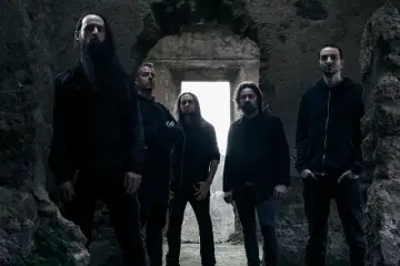 (Entrevista) SHORES OF NULL - "a música ainda é uma das poucas coisas que nos dá um verdadeiro sentido de propósito e conexão”