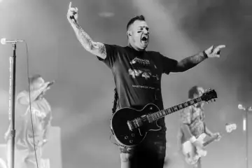 Chad Gilbert, guitarrista dos NEW FOUND GLORY morre aos 45 anos