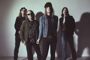 THE HELLACOPTERS - "Dregen" Svensson abandona a banda em definitivo
