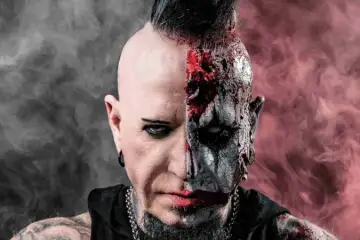 CHAD GRAY, vocalista de Mudvayne e Hellyeah, lança versão de Christina Aguilera