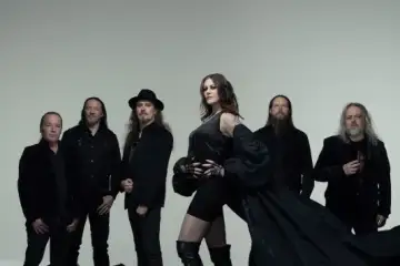 NIGHTWISH anunciam a separação com a vocalista Floor Jansen