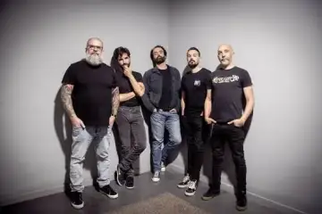 MISS LAVA reeditam o seu primeiro álbum em vinil com uma edição limitada com selo Raging Planet