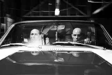 A PERFECT CIRCLE lançam vídeo para "Starless"