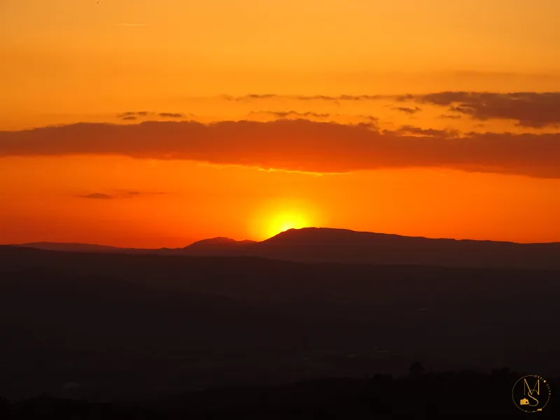 "O sol esconde-se atrás da serra do Larouco" - Mário Silva