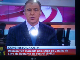 Quem escreverá as legendas do Jornal da Noite?