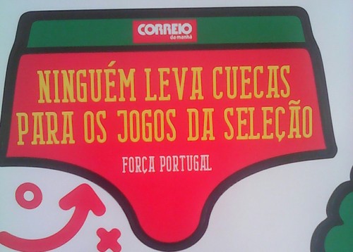 Estreia de Portugal no Euro 2016 de fraldas!