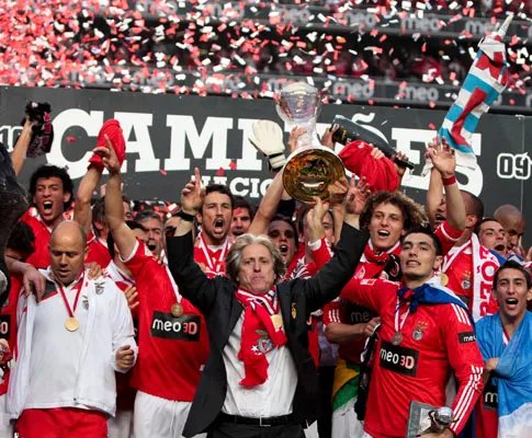 Futebol: BENFICA CAMPEÃO NACIONAL 09/10 - 32º título da sua história