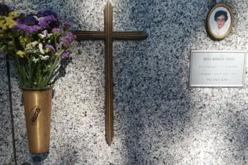 25 anos