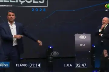 Flávio Bolsonaro vs Luiz Inácio Lula