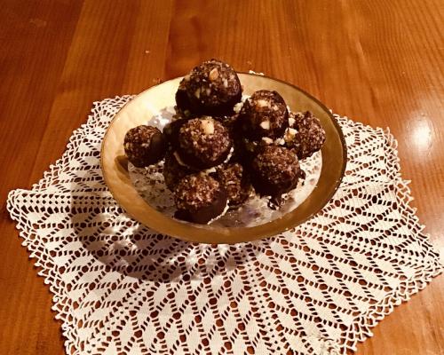 Bolinhas Energéticas de Tâmaras, Figos e Frutos Secos