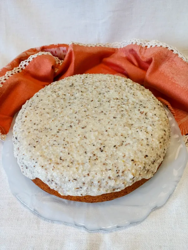 Bolo de Iogurte e Coco Húmido e Fofo (Receita Fácil)