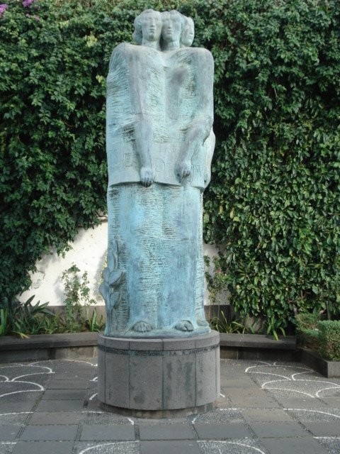 Trilogia_dos_poderes.jpg