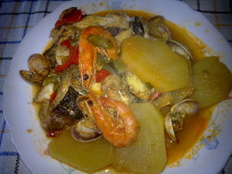 Ontem ao almoço