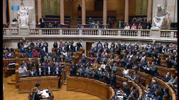 19h25