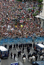 25 S - Rodea el Congreso