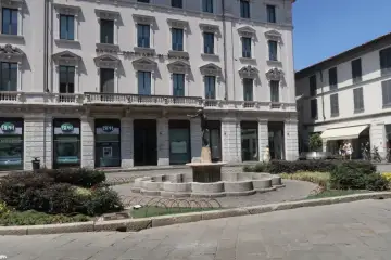 Fonte das rãs (Fontana delle Rane), Monza, Itália