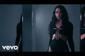 Demi Lovato - Nothing On But The Lights
