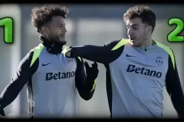 No lugar de Rui Borges, quem poriam como titular, Ioannidis ou Suárez?