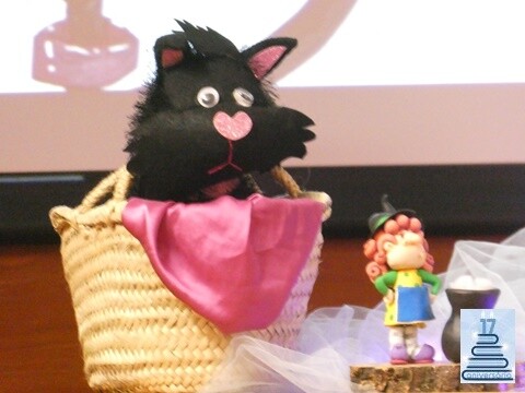 13a_Apresenta&ccedil;&atilde;o_do_Livro_Cl&aacute;udia_Pinto (7).JPG