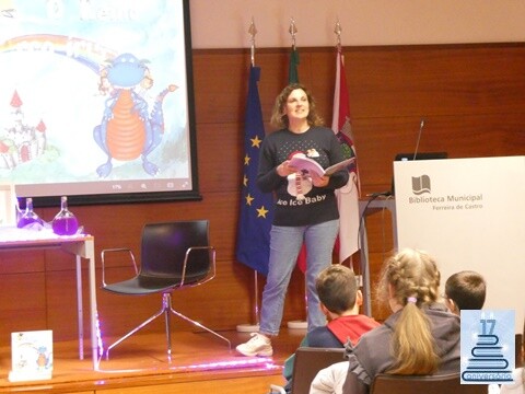 13a_Apresenta&ccedil;&atilde;o_do_Livro_Cl&aacute;udia_Pinto (8).JPG