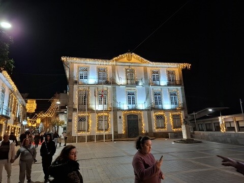 28b_Inaugura&ccedil;&atilde;o_Ilumina&ccedil;&otilde;es_de_Natal_OAz (61).