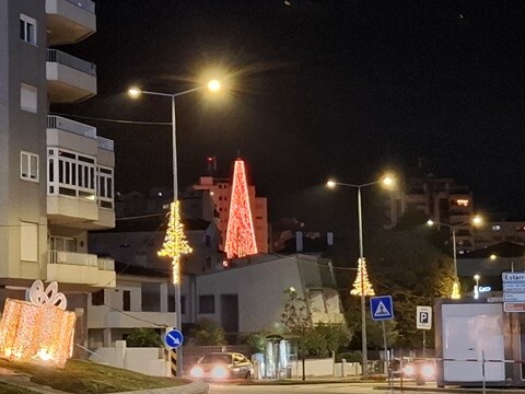 28b_Inaugura&ccedil;&atilde;o_Ilumina&ccedil;&otilde;es_de_Natal_OAz (91).