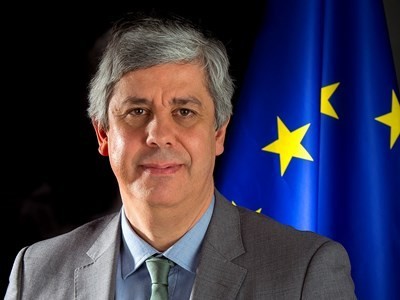centeno-official-portrait.jpg centeno-official-portrait.jpg