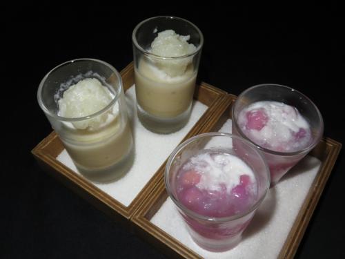 Khao - Niao - Nah - Sang - Kha -Ya | Arroz doce em leite de coco com creme de ovo // Tub - Tim - Krob | Castanha de água com pérolas de tapioca e xarope de coco Khao - Niao - Nah - Sang - Kha -Ya | Arroz doce em leite de coco com creme de ovo // Tub - Tim - Krob | Castanha de água com pérolas de tapioca e xarope de coco