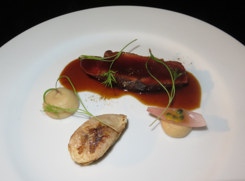 "Presa Ib&eacute;rica, pur&eacute; de pastinaca e Exclusive Selection Nepal Lamjung"